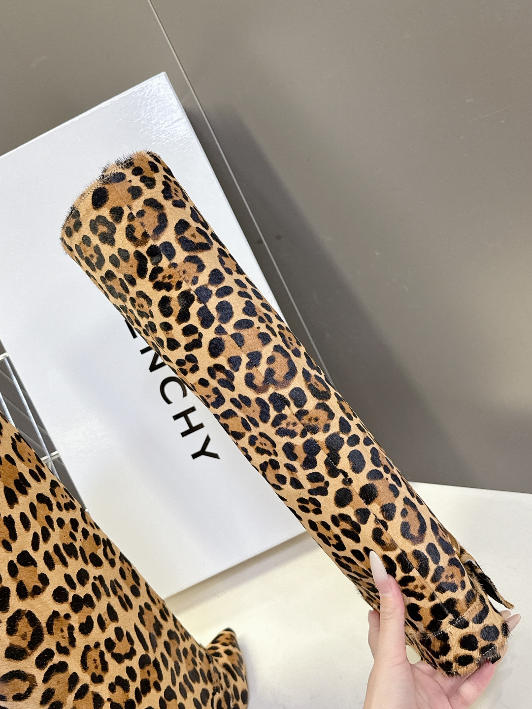 BALMAIN巴尔曼2025秋冬最新款 裤筒靴 长靴 超多明星网红种草 这双靴子真是怎么搭怎么好看 春夏