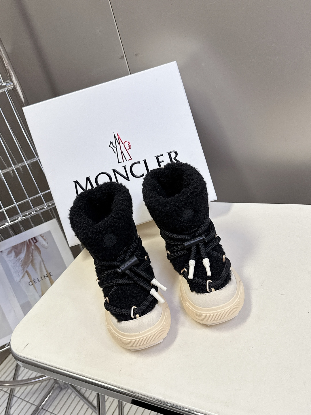 Moncler蒙口2025秋冬最新款雪地靴 奢华与功能的完美融合 真羊毛加绒内里，-10℃也能暴走雪地 