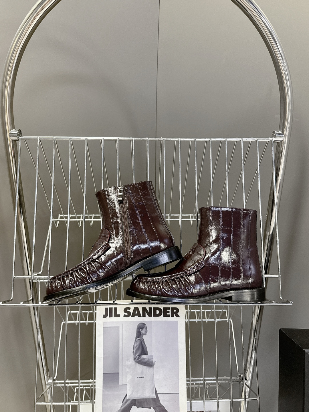 Saint Laurent圣罗兰秋冬最新款短靴 超级超级无敌火爆的一个款这款我们家每个版面的五金扣都要开