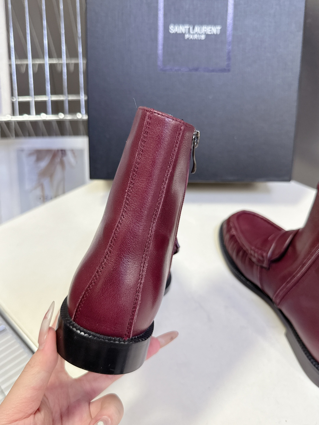 Saint Laurent圣罗兰秋冬最新款短靴 超级超级无敌火爆的一个款这款我们家每个版面的五金扣都要开