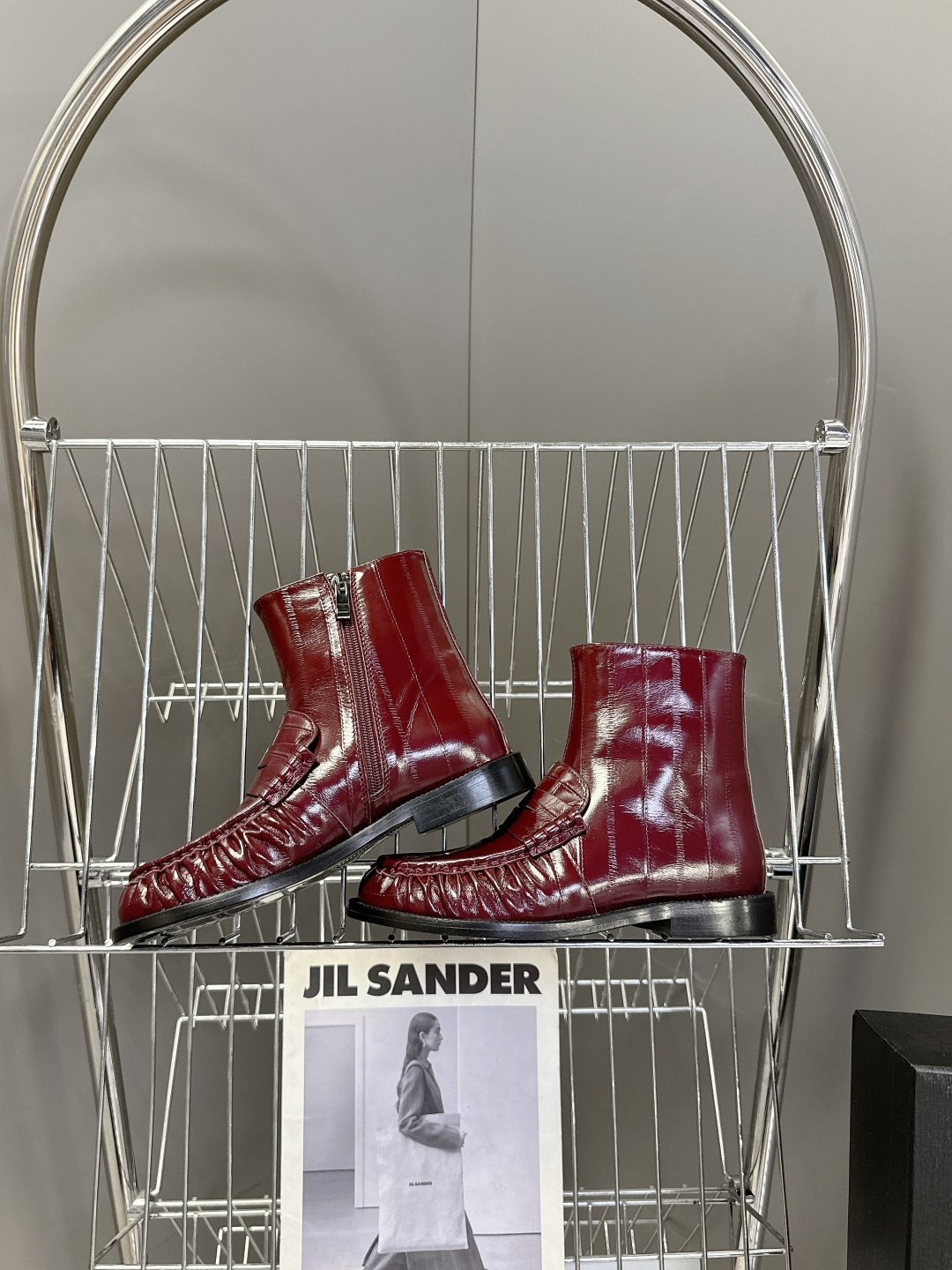 Saint Laurent圣罗兰秋冬最新款短靴 超级超级无敌火爆的一个款这款我们家每个版面的五金扣都要开