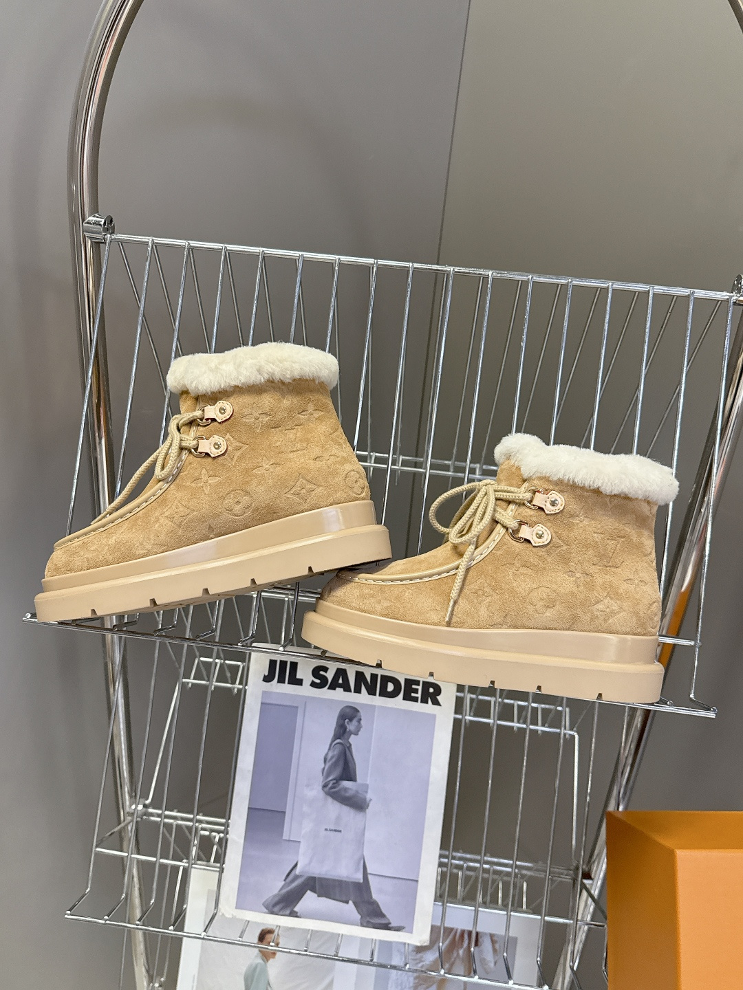 路易威登Louis Vuitton秋冬最新走秀款 雪地靴 超多明星时尚博主种草 lv秀场出镜率最高的单品