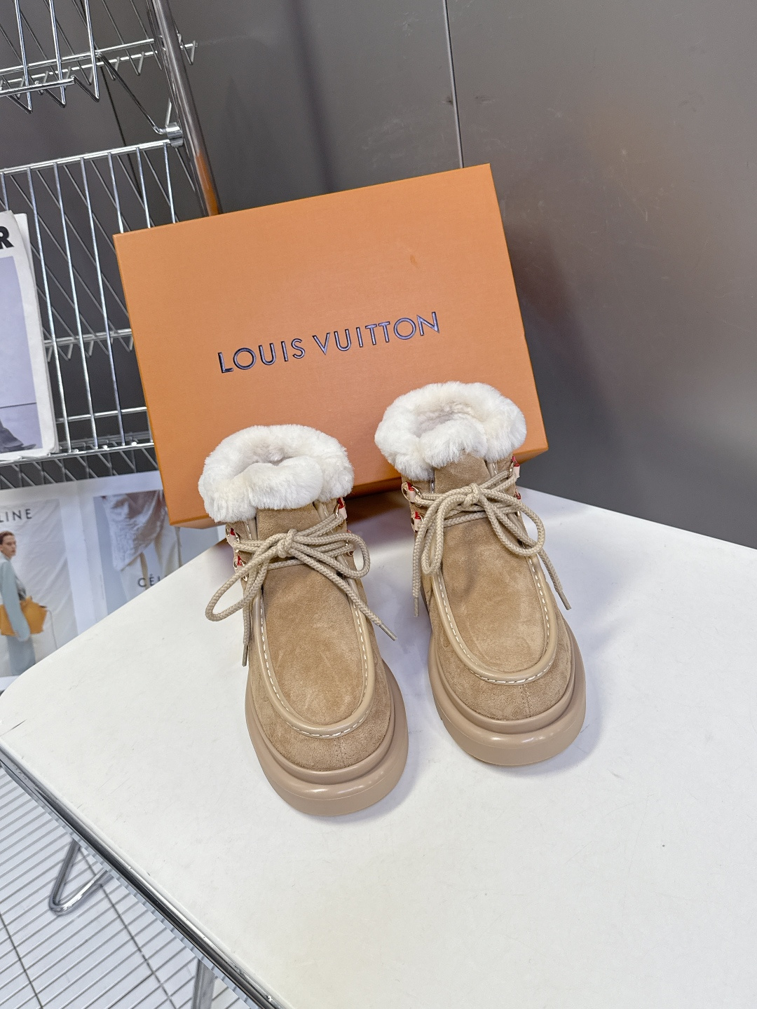 路易威登Louis Vuitton秋冬最新走秀款 雪地靴 超多明星时尚博主种草 lv秀场出镜率最高的单品