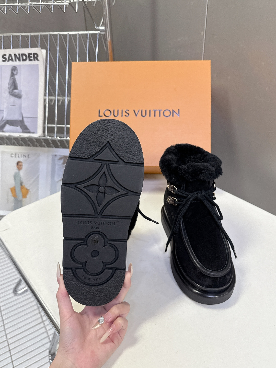 路易威登Louis Vuitton秋冬最新走秀款 雪地靴 超多明星时尚博主种草 lv秀场出镜率最高的单品