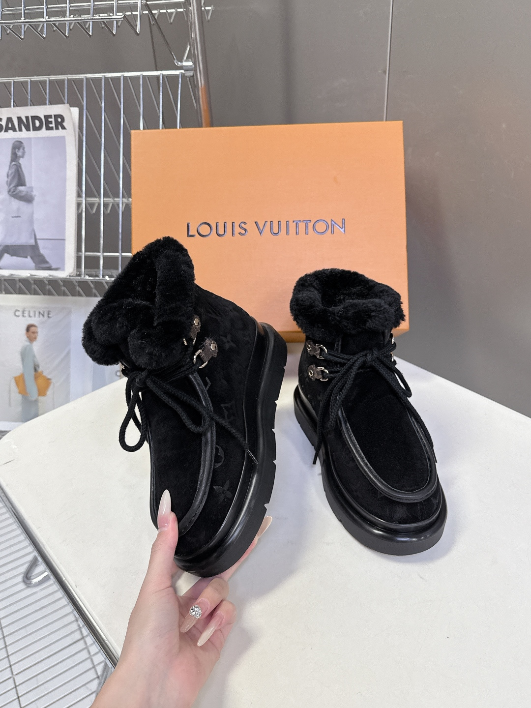 路易威登Louis Vuitton秋冬最新走秀款 雪地靴 超多明星时尚博主种草 lv秀场出镜率最高的单品