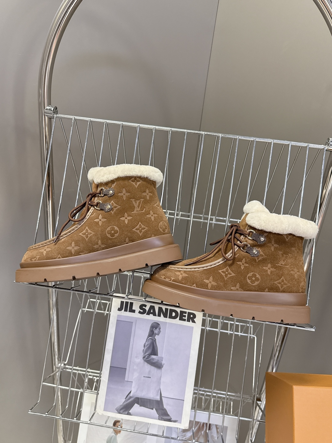 路易威登Louis Vuitton秋冬最新走秀款 雪地靴 超多明星时尚博主种草 lv秀场出镜率最高的单品