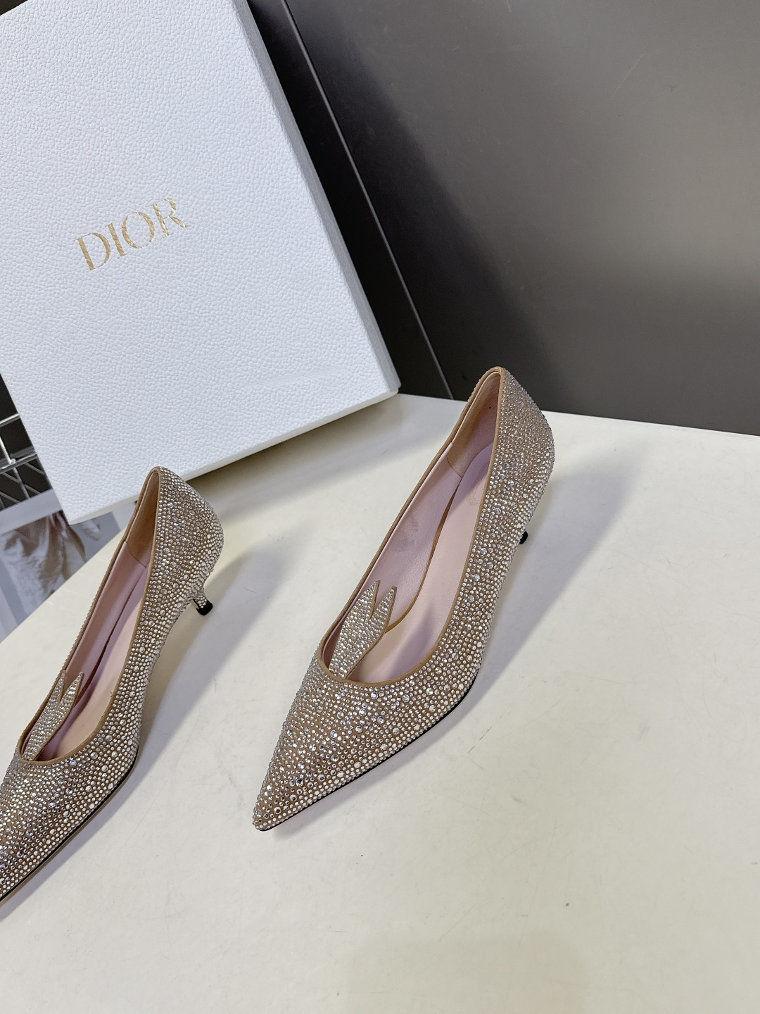 dior迪奥2026春夏最新款高跟时装鞋 超多明星时尚博主种草 每个女孩鞋柜都必须有一双D家时装鞋 简直