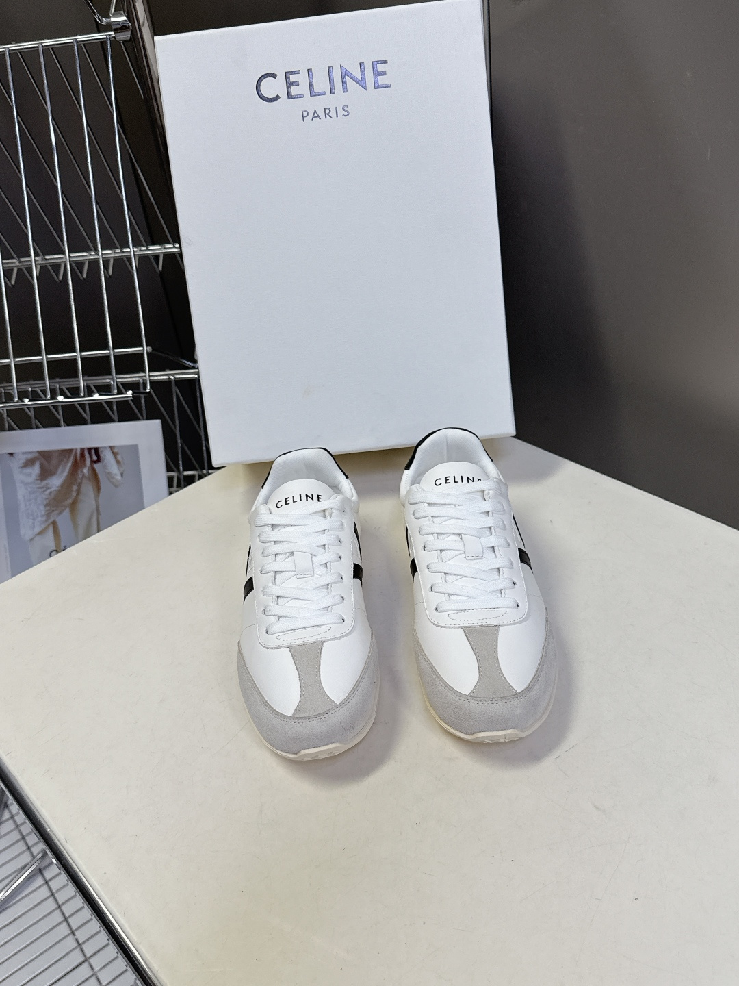男装➕20 Celine思琳最新情侣款休闲鞋德训运动鞋 小白鞋，专柜7000RMB购入开发 充满街头感的