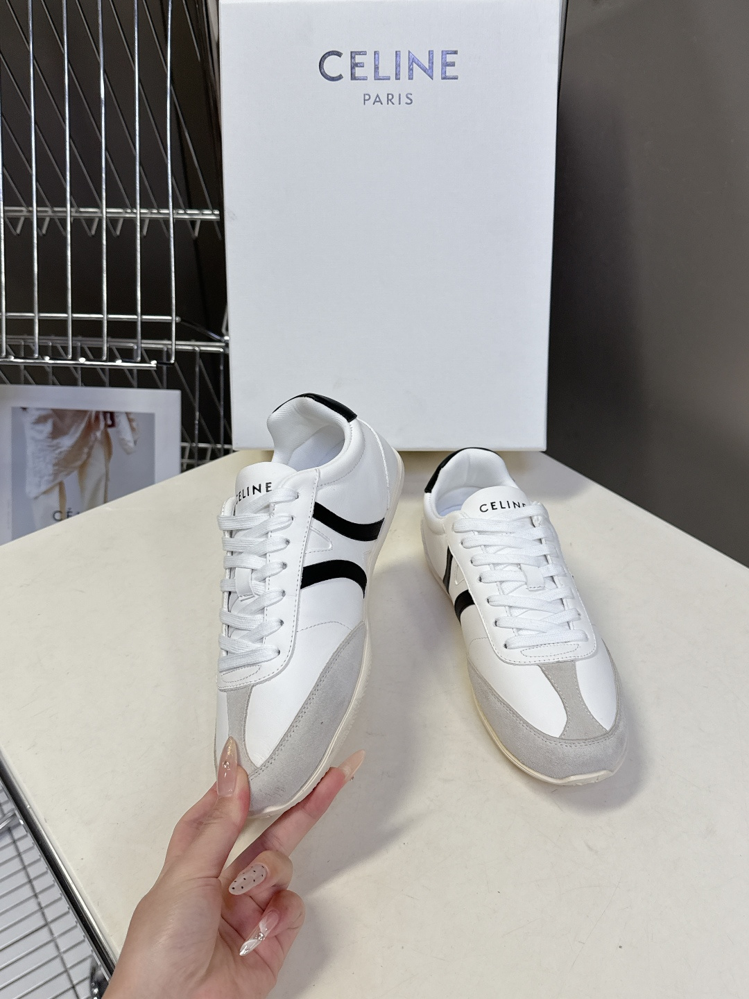 男装➕20 Celine思琳最新情侣款休闲鞋德训运动鞋 小白鞋，专柜7000RMB购入开发 充满街头感的