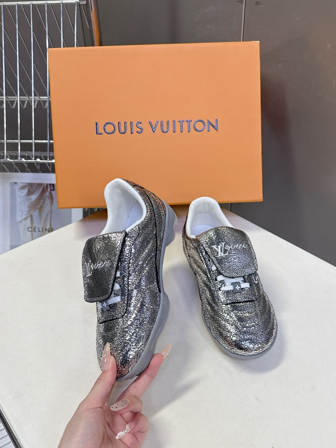 LV路易威登最新Footprint系列 情侣款足球运动鞋原版购入开发 做货 这款 Footprint S