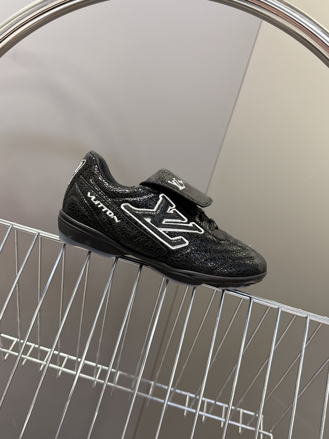 LV路易威登最新Footprint系列 情侣款足球运动鞋原版购入开发 做货 这款 Footprint S