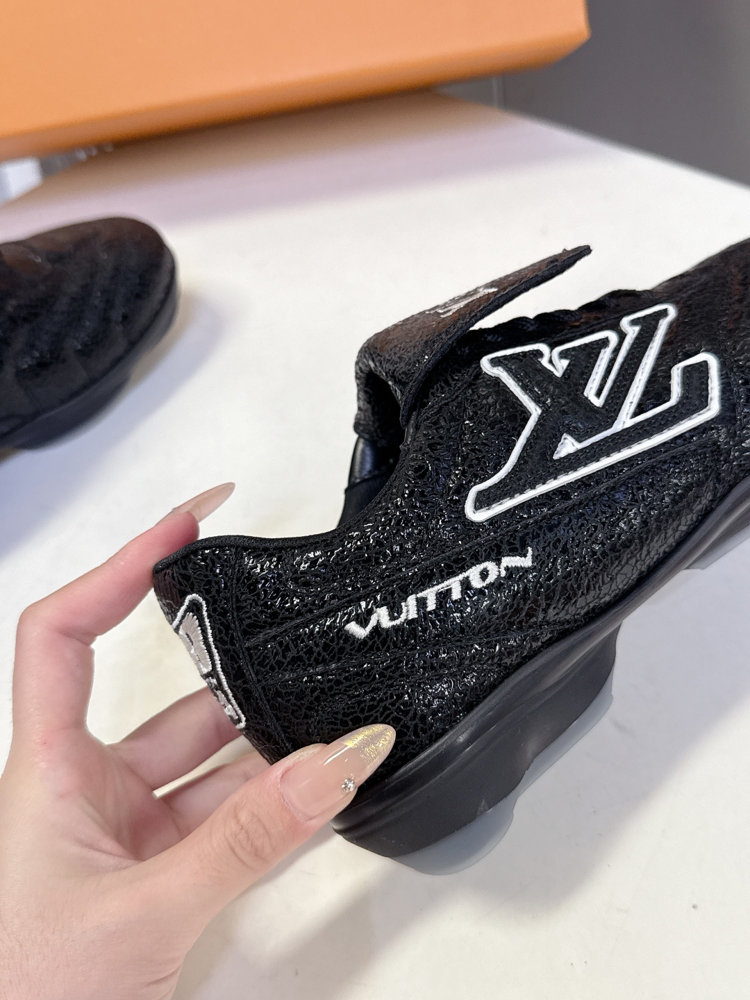 LV路易威登最新Footprint系列 情侣款足球运动鞋原版购入开发 做货 这款 Footprint S