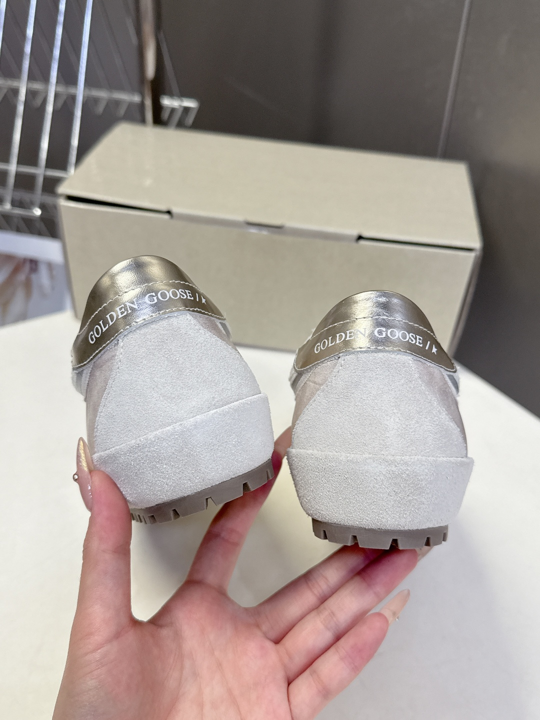 Golden Goose最新款GGDB休闲鞋 德训鞋 超多明星网红种草 就是这么百搭 当下最流行的设计 