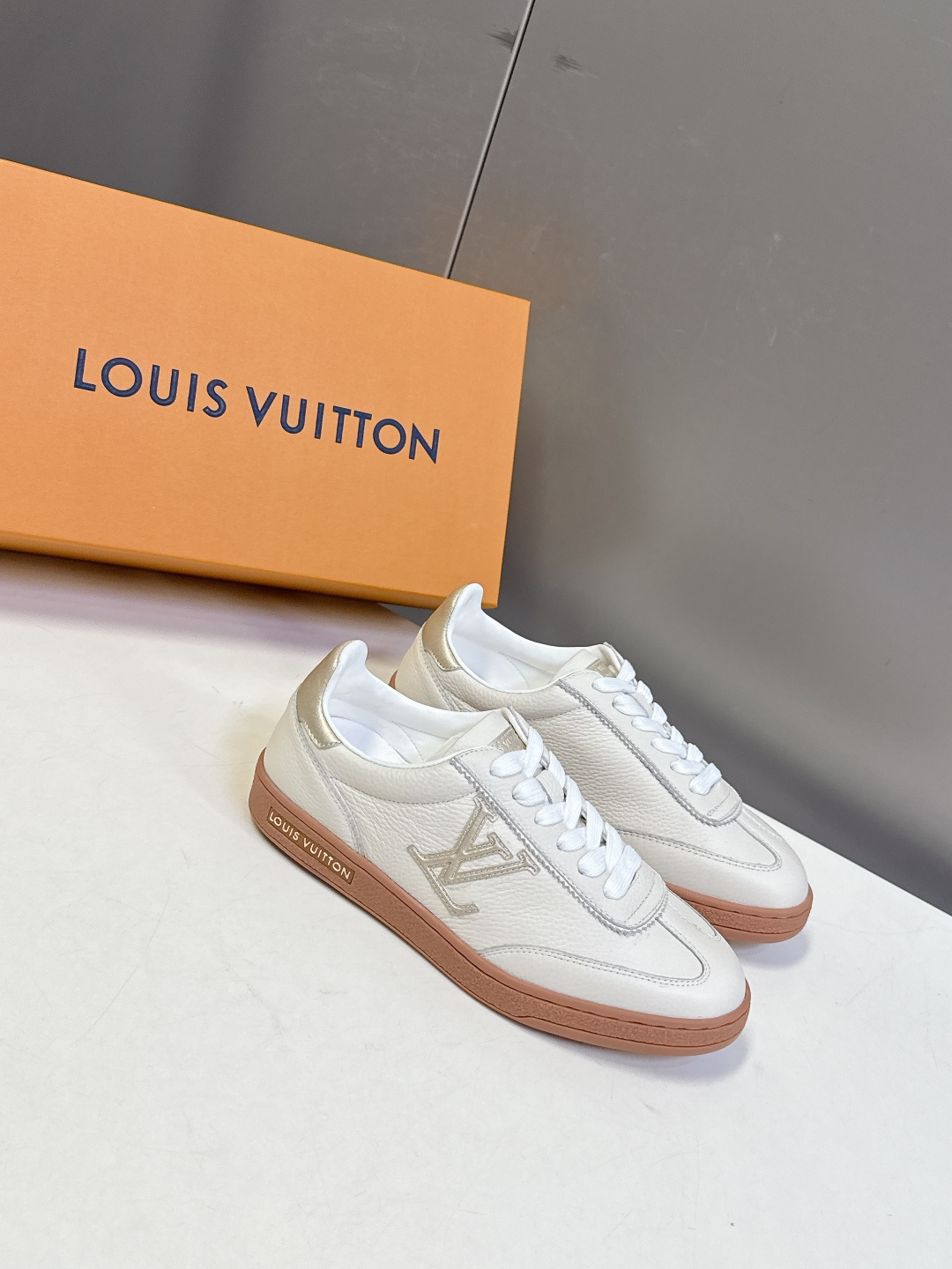 Louis Vuitton 路易威登最新款 饼干鞋休闲鞋 超多明星时尚博主种草 原版购入开发 细节完全对