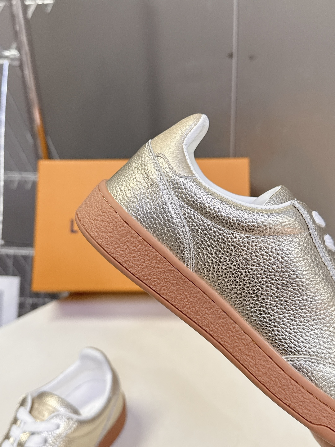 Louis Vuitton 路易威登最新款 饼干鞋休闲鞋 超多明星时尚博主种草 原版购入开发 细节完全对