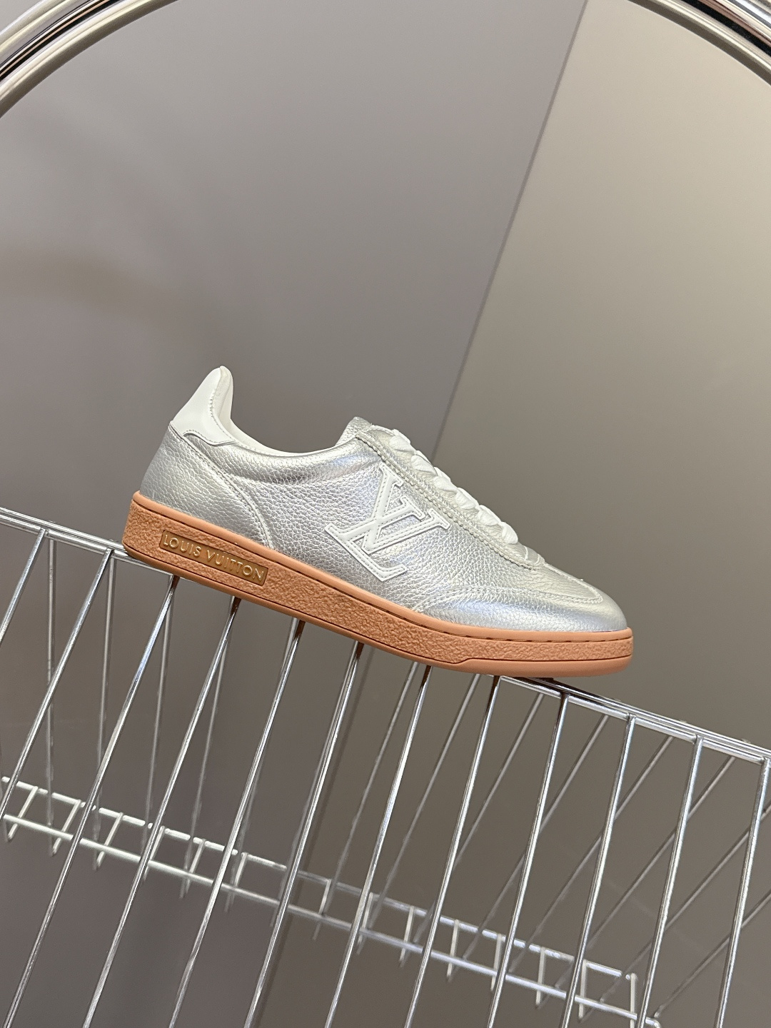 Louis Vuitton 路易威登最新款 饼干鞋休闲鞋 超多明星时尚博主种草 原版购入开发 细节完全对