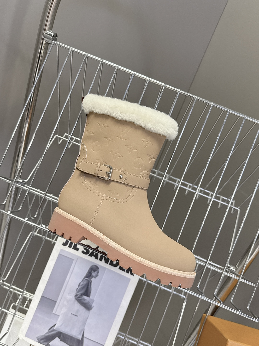 路易威登Louis Vuitton秋冬最新款毛毛短靴 超多明星网红种草 一看就超暖和 剁手党抓紧囤起来，