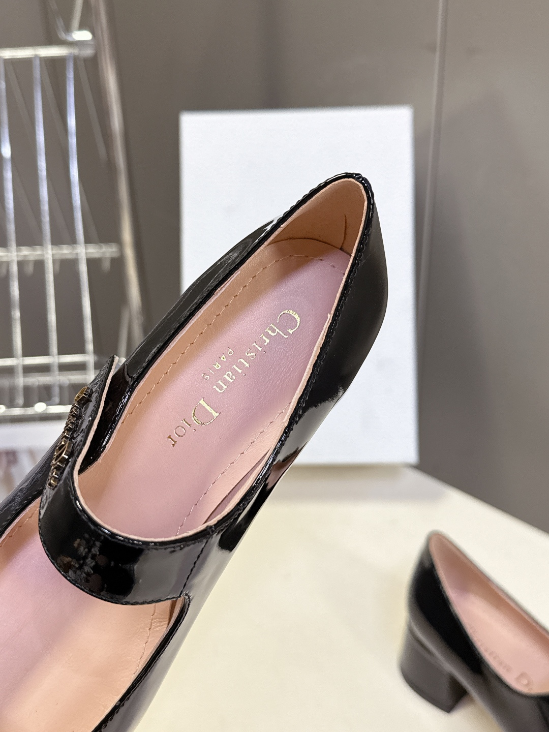 dior迪奥2026春夏最新走秀款粗跟时装鞋 超多明星时尚博主种草 每个女孩鞋柜都必须有一双D家时装鞋 