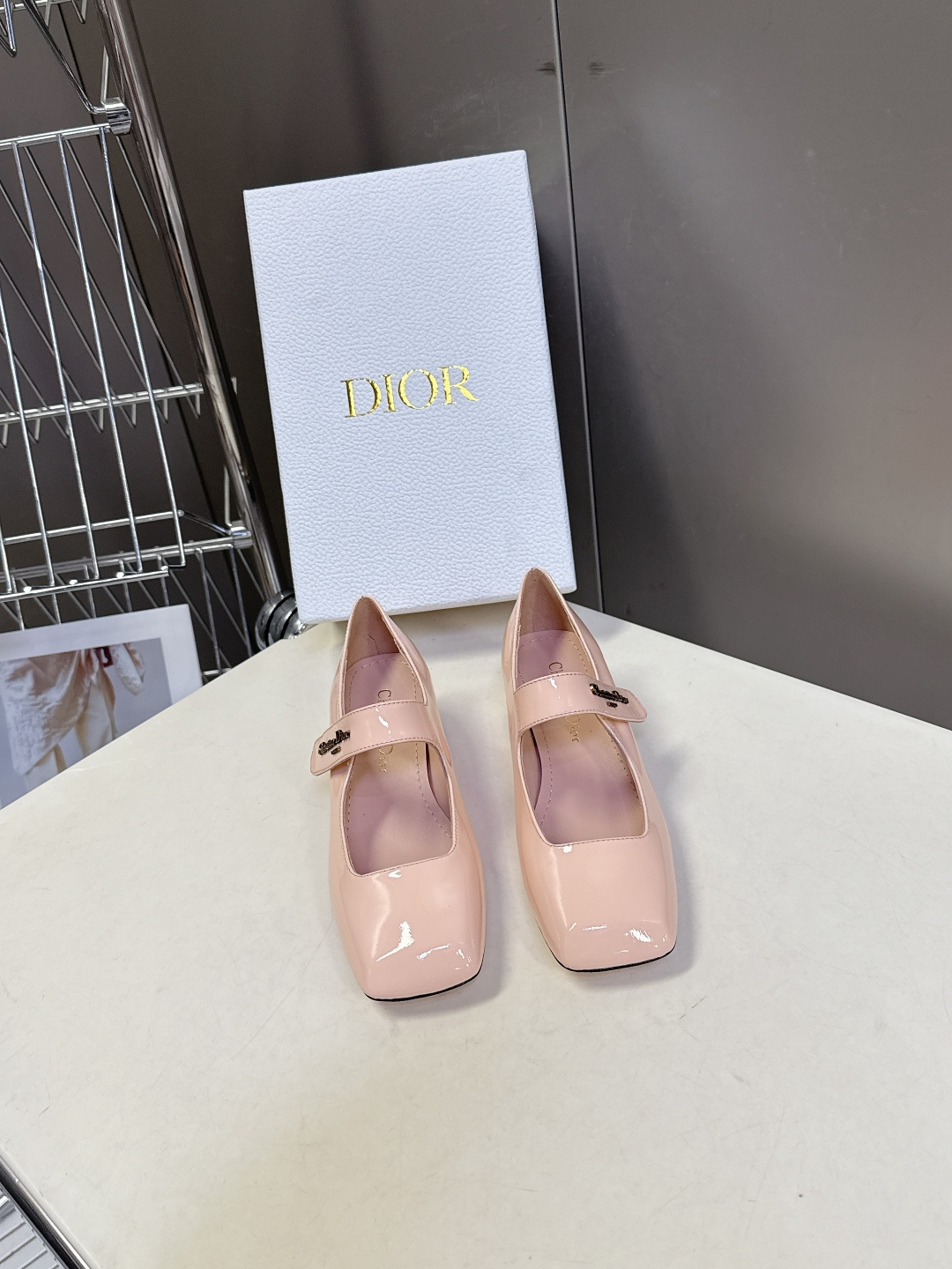 dior迪奥2026春夏最新走秀款粗跟时装鞋 超多明星时尚博主种草 每个女孩鞋柜都必须有一双D家时装鞋 