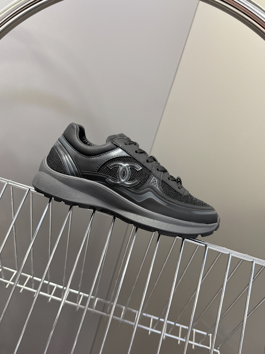 CHANEL香奈儿春夏最新款运动鞋超多明星网红种草 正品太古汇RMB11900购入开发细节完美对原版香奈