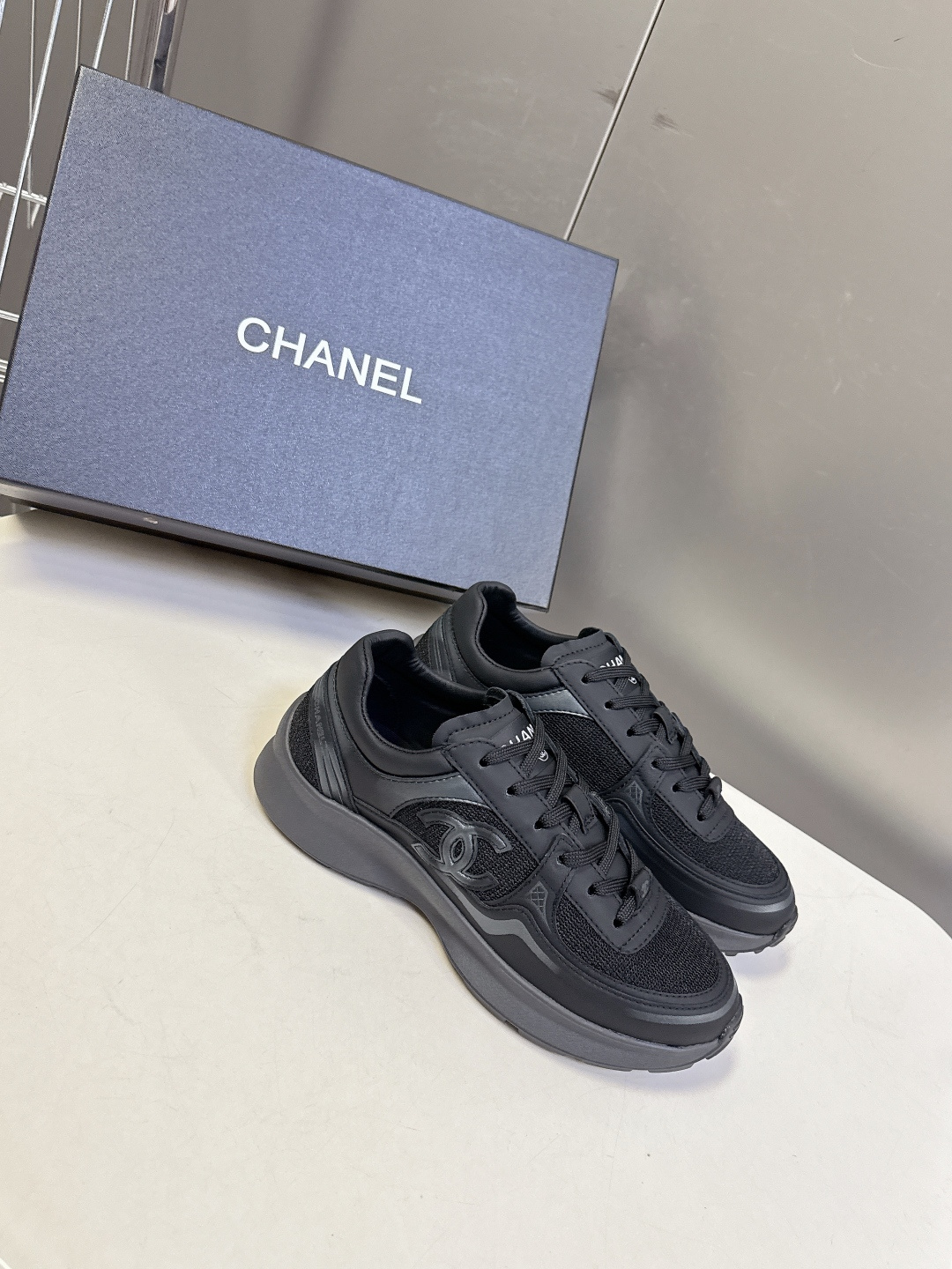 CHANEL香奈儿春夏最新款运动鞋超多明星网红种草 正品太古汇RMB11900购入开发细节完美对原版香奈