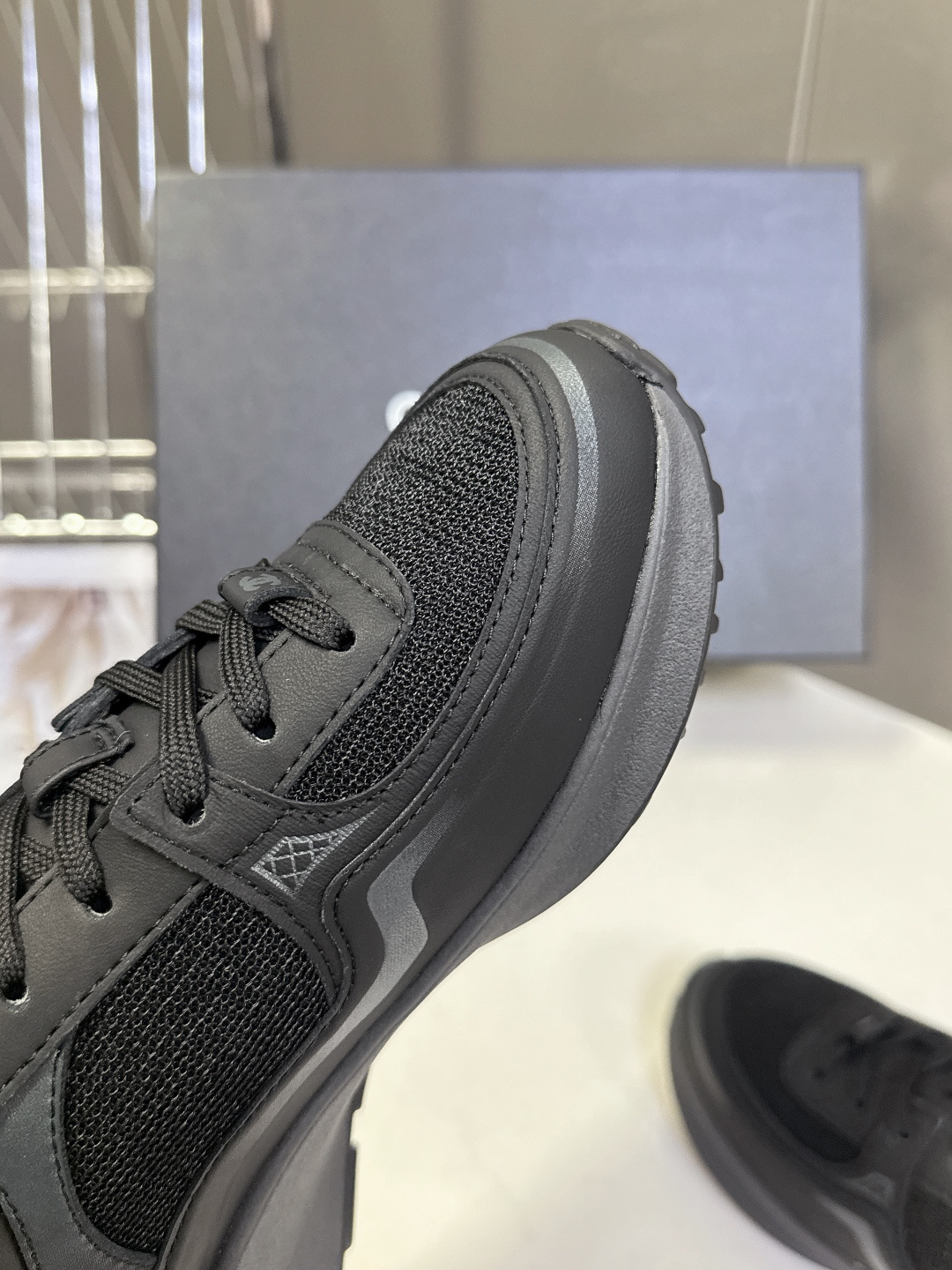 CHANEL香奈儿春夏最新款运动鞋超多明星网红种草 正品太古汇RMB11900购入开发细节完美对原版香奈