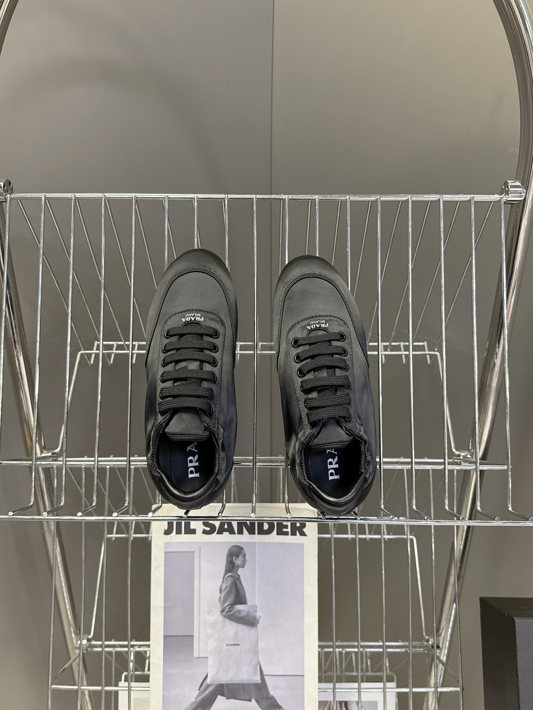 PRADA普拉达最新款复古休闲鞋 德训鞋 超多明星时尚博主种草 走秀款 复古感时髦满满 随意百搭 时尚休