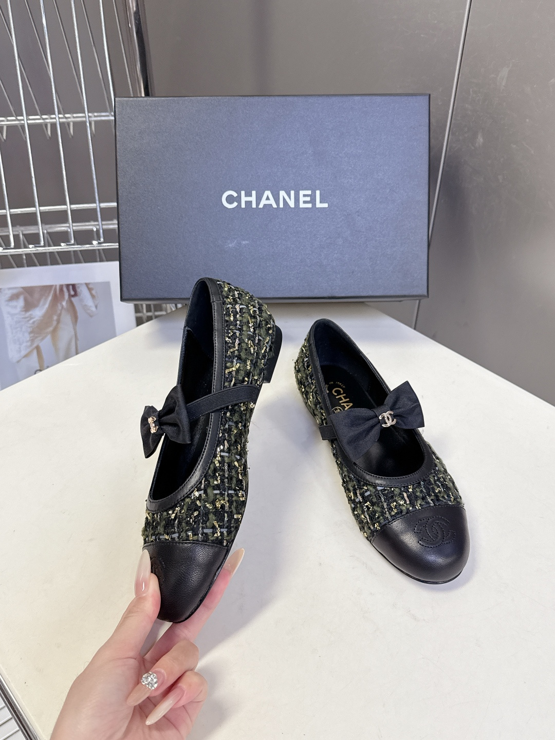 CHANEL香奈儿26C春夏最新款玛丽珍鞋 超多网红时尚博主种草 高级感舒适，配女神们的半身裙 经典的小