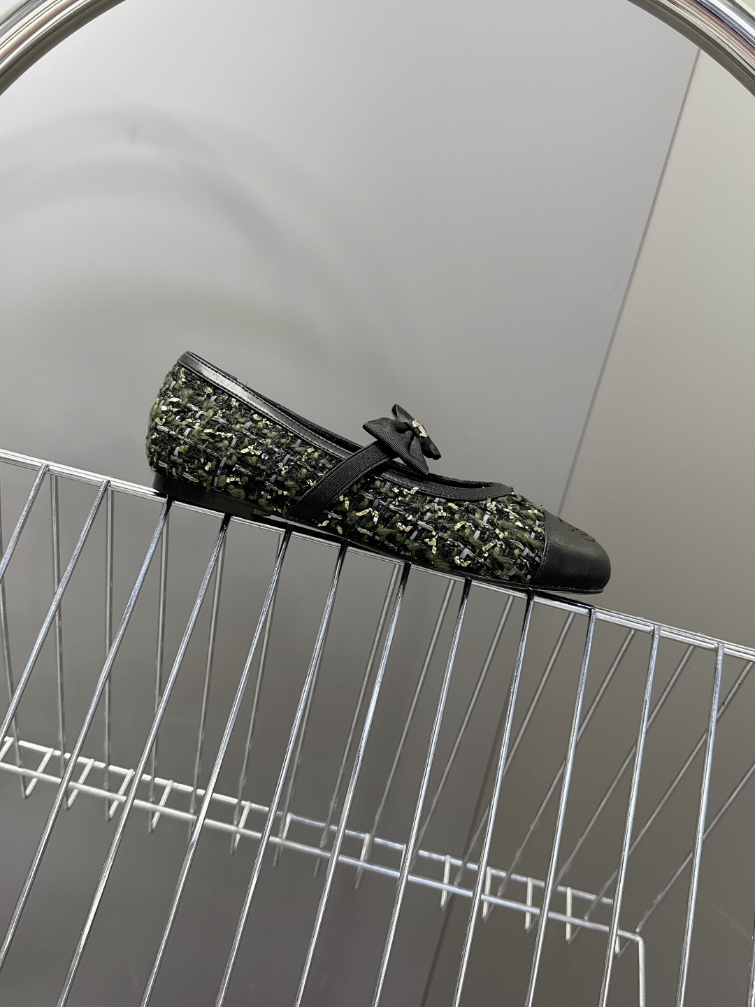 CHANEL香奈儿26C春夏最新款玛丽珍鞋 超多网红时尚博主种草 高级感舒适，配女神们的半身裙 经典的小