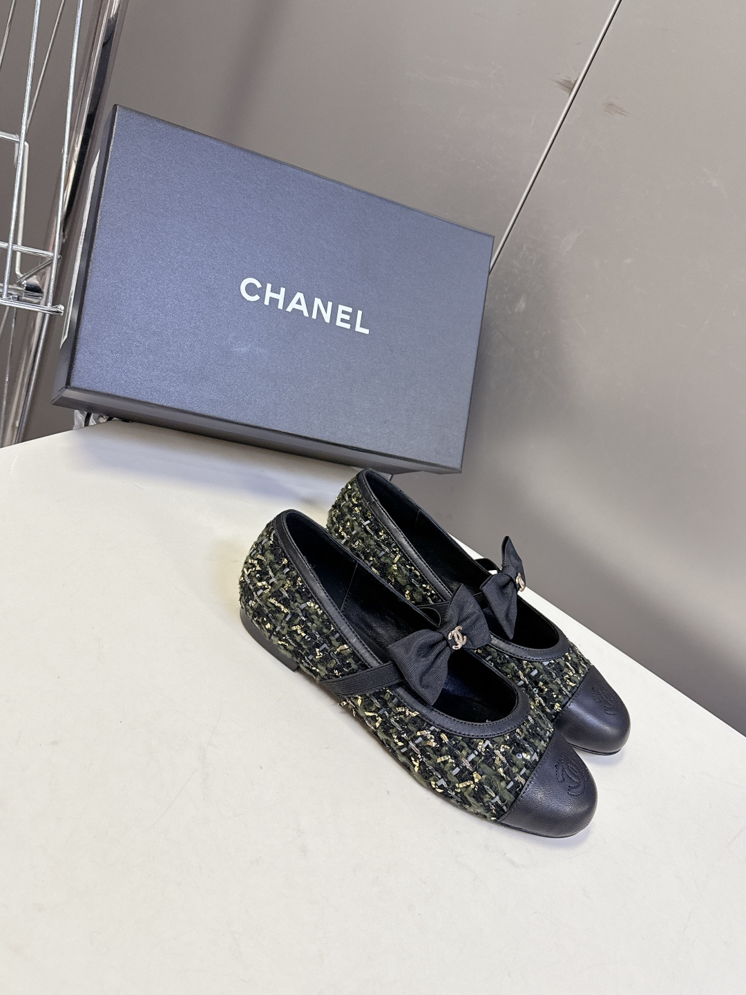 CHANEL香奈儿26C春夏最新款玛丽珍鞋 超多网红时尚博主种草 高级感舒适，配女神们的半身裙 经典的小