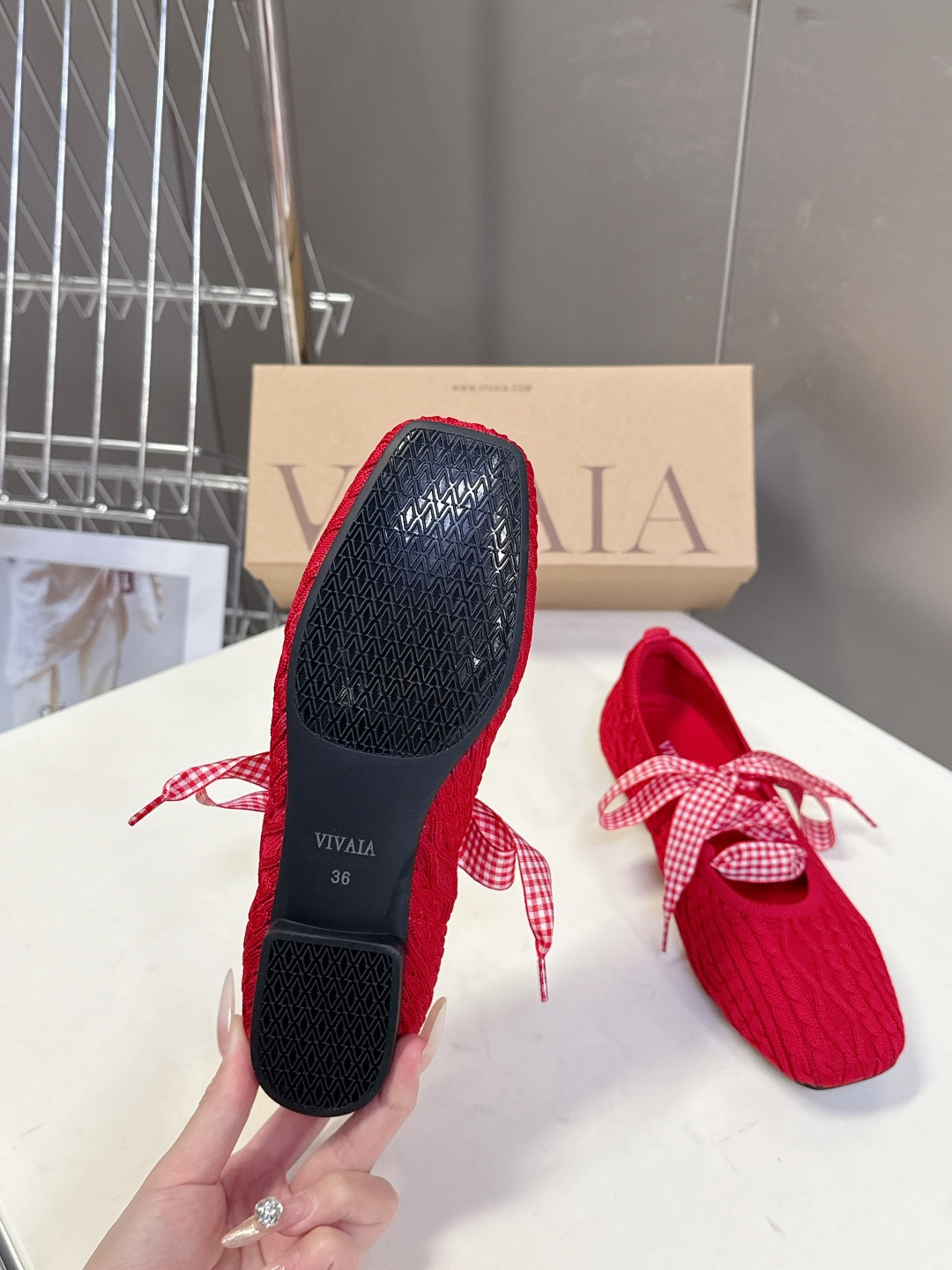 VIVAIA小众品牌春夏最新款玛丽珍鞋 超多明星网红种草 舒适、环保、时尚 为品牌核心的鞋履品牌Jenn