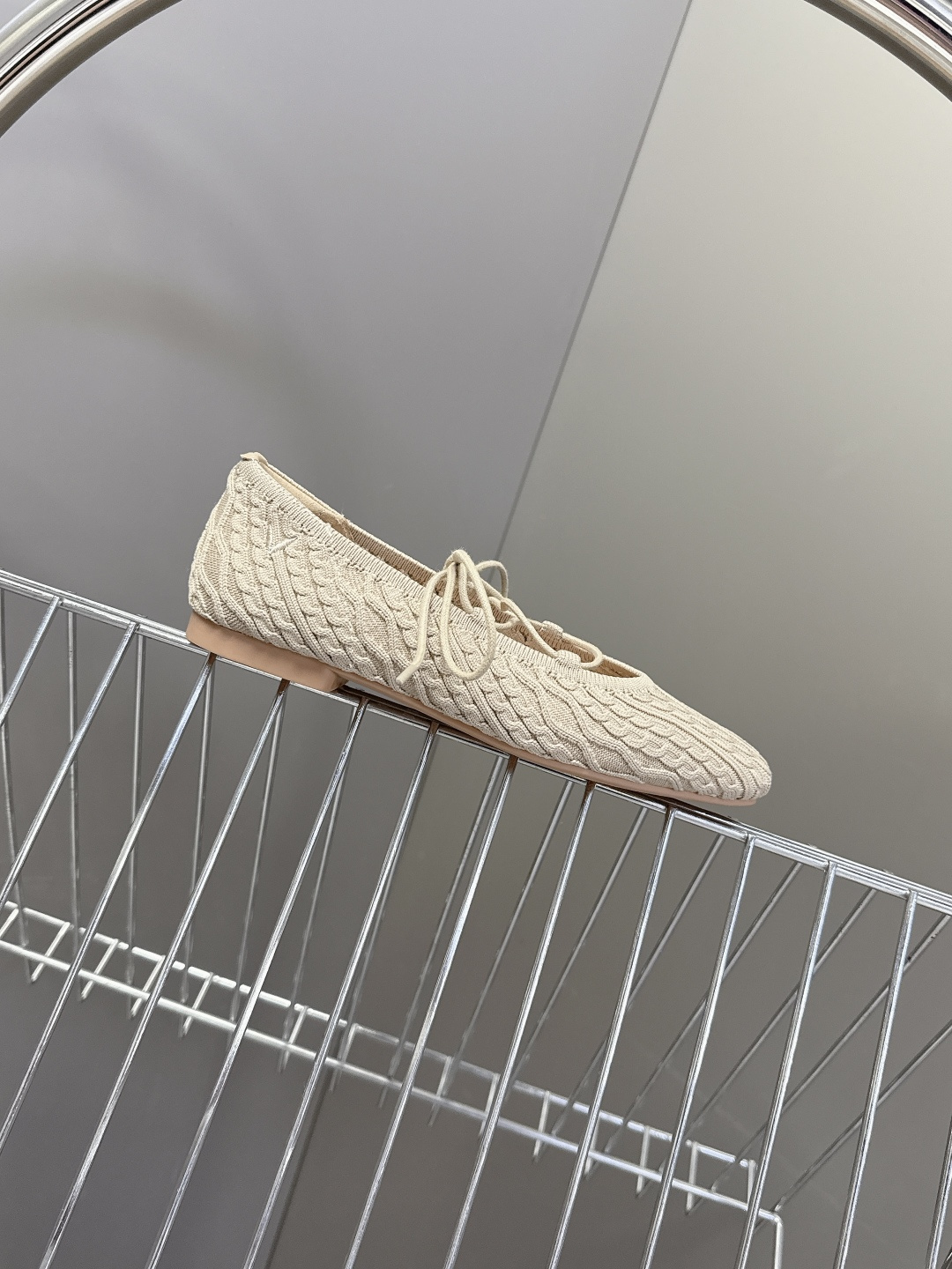 VIVAIA小众品牌春夏最新款玛丽珍鞋 超多明星网红种草 舒适、环保、时尚 为品牌核心的鞋履品牌Jenn