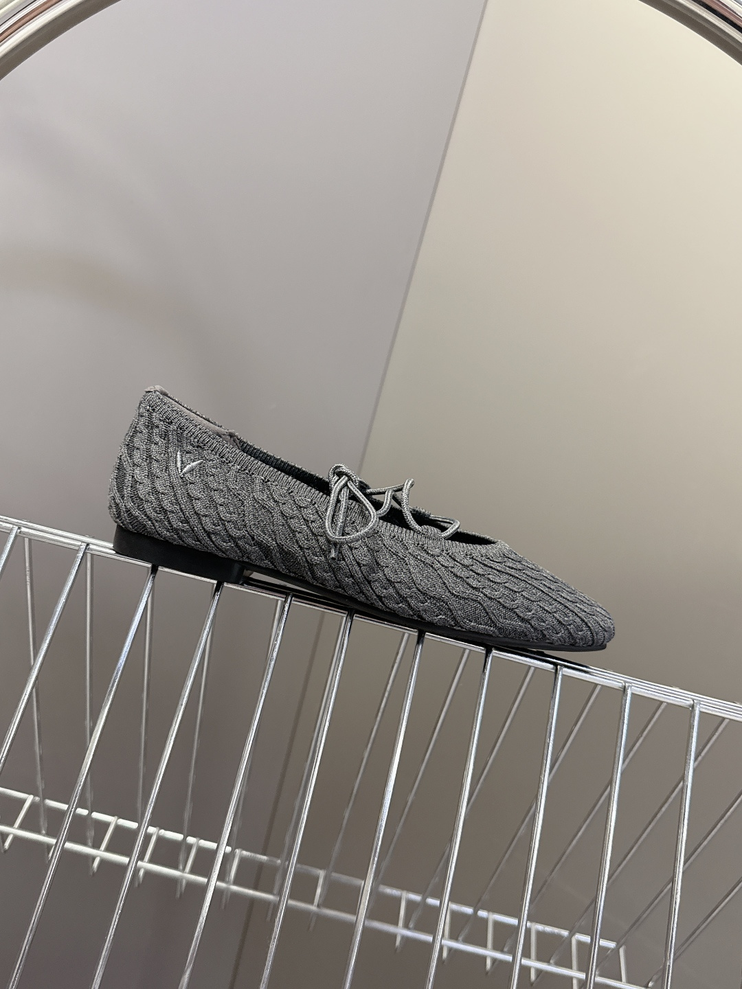 VIVAIA小众品牌春夏最新款玛丽珍鞋 超多明星网红种草 舒适、环保、时尚 为品牌核心的鞋履品牌Jenn