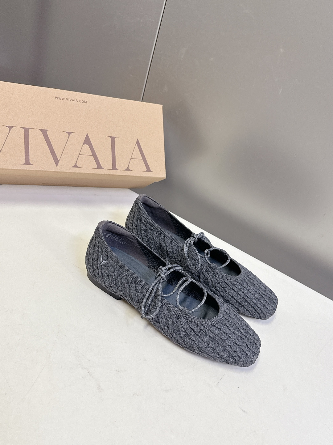 VIVAIA小众品牌春夏最新款玛丽珍鞋 超多明星网红种草 舒适、环保、时尚 为品牌核心的鞋履品牌Jenn