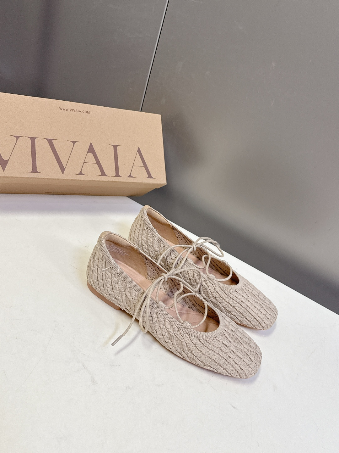VIVAIA小众品牌春夏最新款玛丽珍鞋 超多明星网红种草 舒适、环保、时尚 为品牌核心的鞋履品牌Jenn
