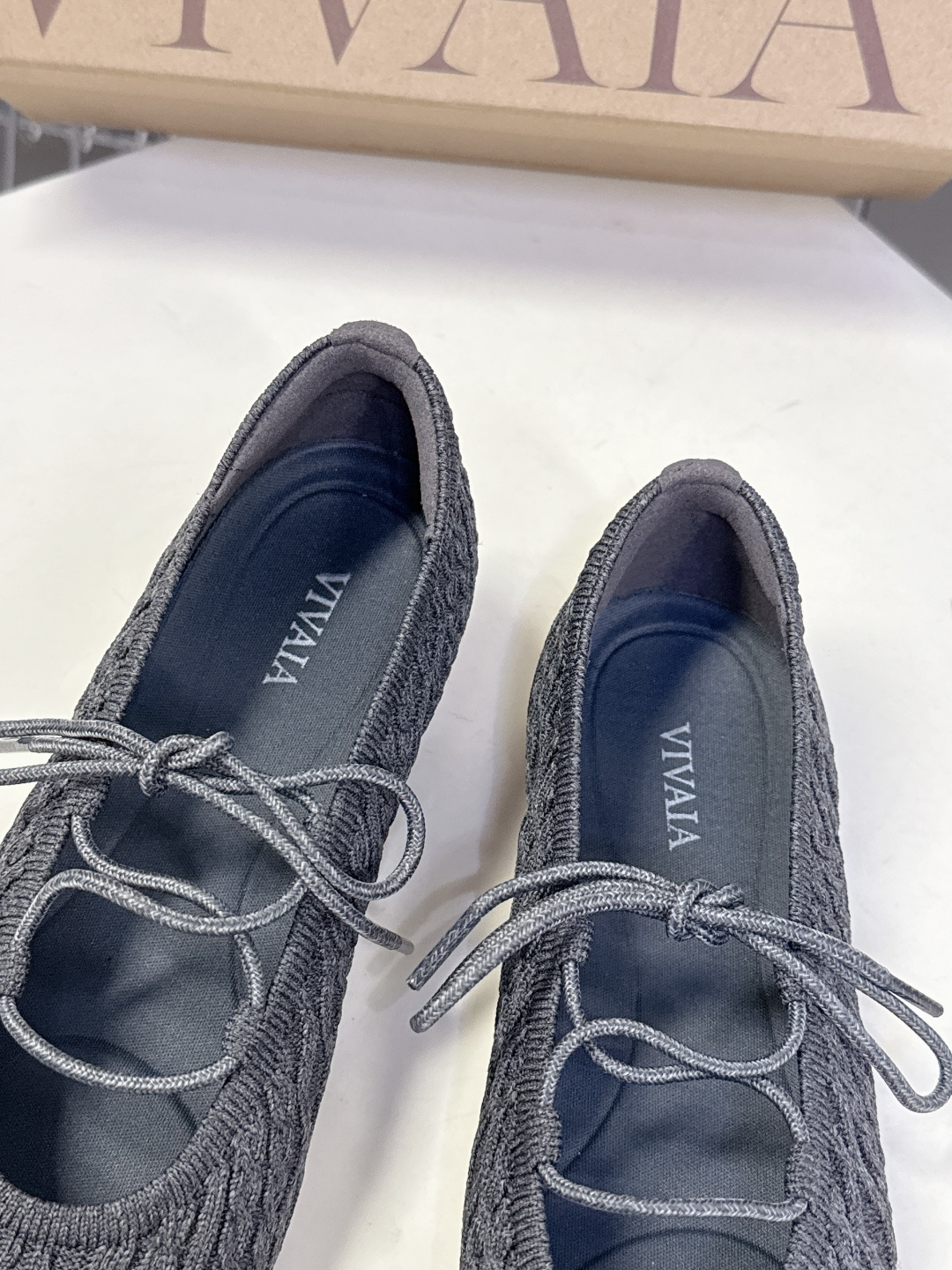 VIVAIA小众品牌春夏最新款玛丽珍鞋 超多明星网红种草 舒适、环保、时尚 为品牌核心的鞋履品牌Jenn