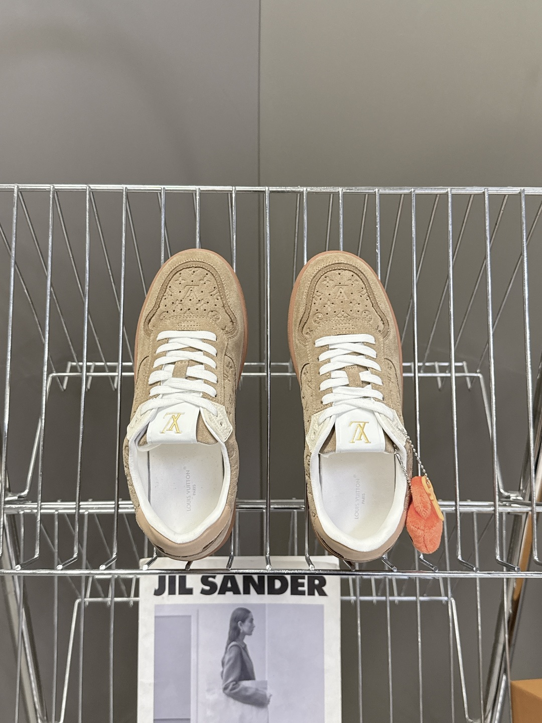 路易威登LV春夏新款运动德训鞋 专柜一鞋难求 每个店铺配额有限 超多网红时装博主种草 原版购入开发 完美