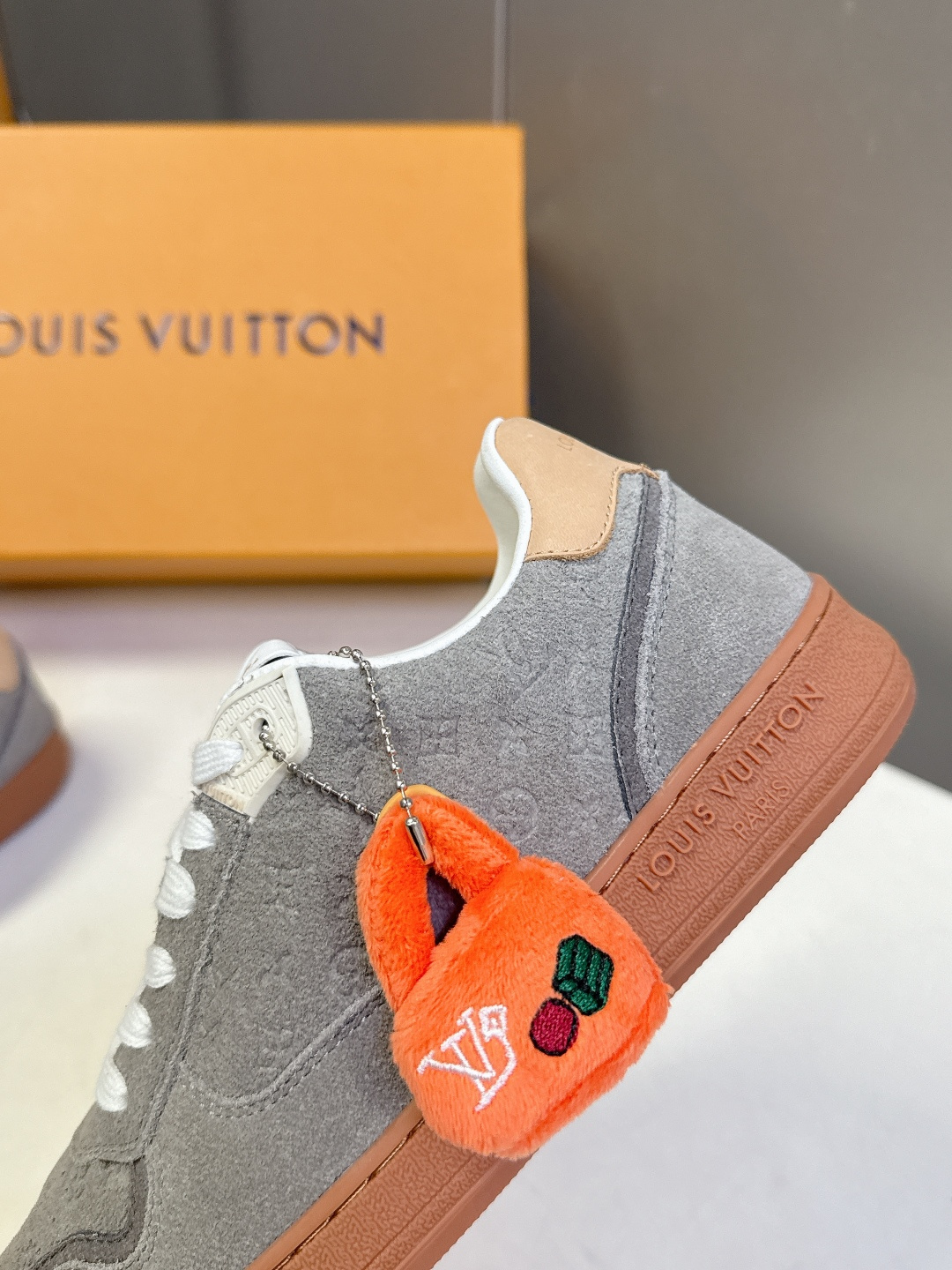 路易威登LV春夏新款运动德训鞋 专柜一鞋难求 每个店铺配额有限 超多网红时装博主种草 原版购入开发 完美