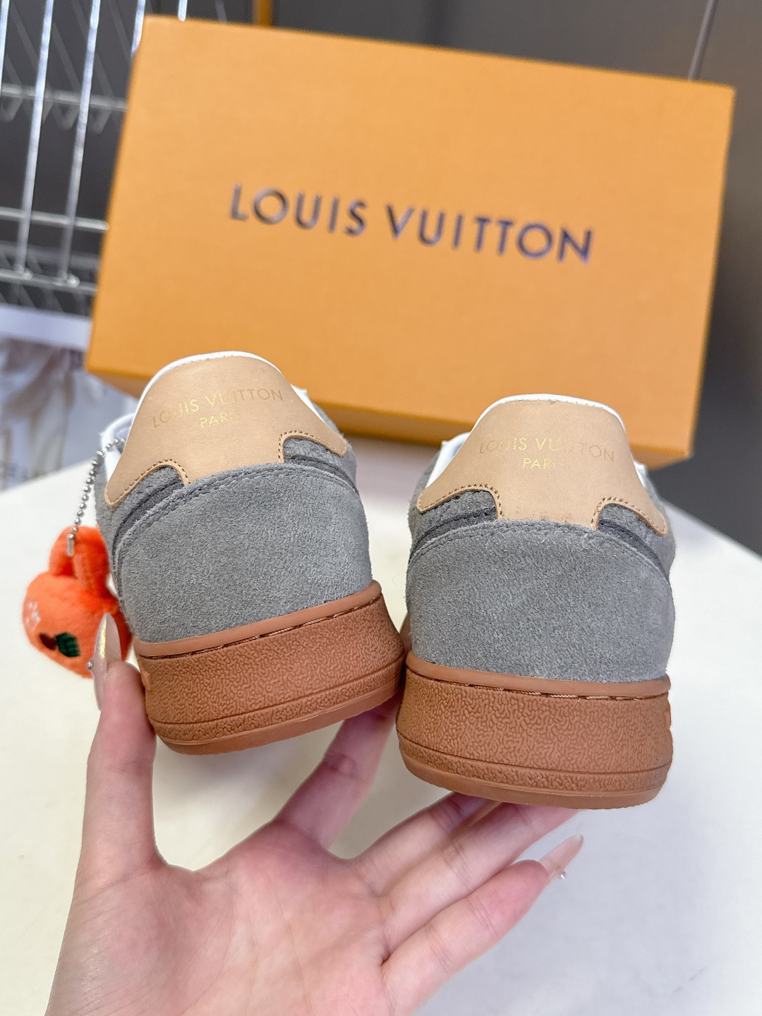 路易威登LV春夏新款运动德训鞋 专柜一鞋难求 每个店铺配额有限 超多网红时装博主种草 原版购入开发 完美