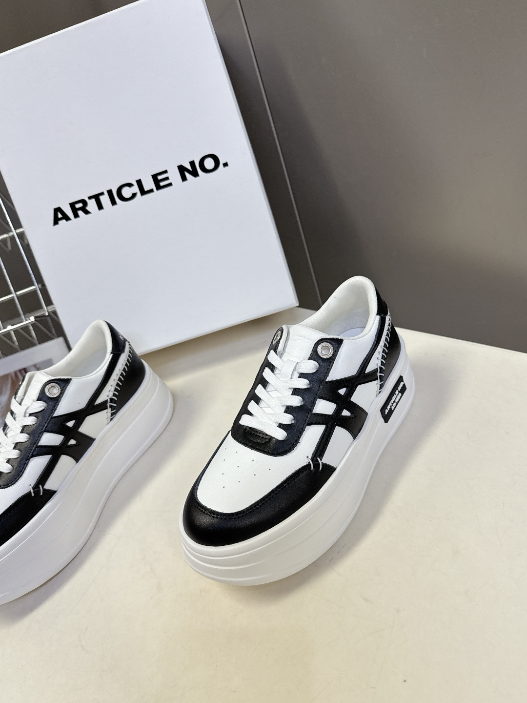 ARTICLE NO 小众品牌春夏最新款厚底 小白鞋 休闲鞋 超多明星网红种草 超级百搭款 搭配拖地裤 