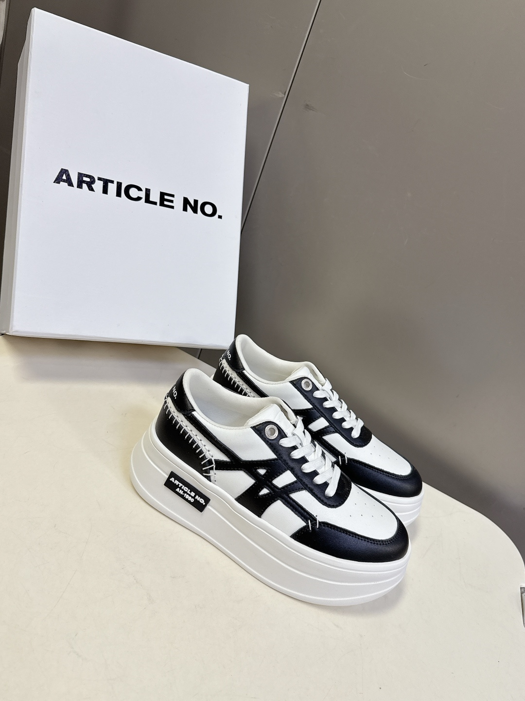 ARTICLE NO 小众品牌春夏最新款厚底 小白鞋 休闲鞋 超多明星网红种草 超级百搭款 搭配拖地裤 