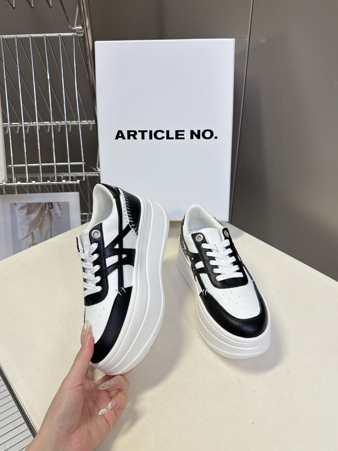 ARTICLE NO 小众品牌春夏最新款厚底 小白鞋 休闲鞋 超多明星网红种草 超级百搭款 搭配拖地裤 