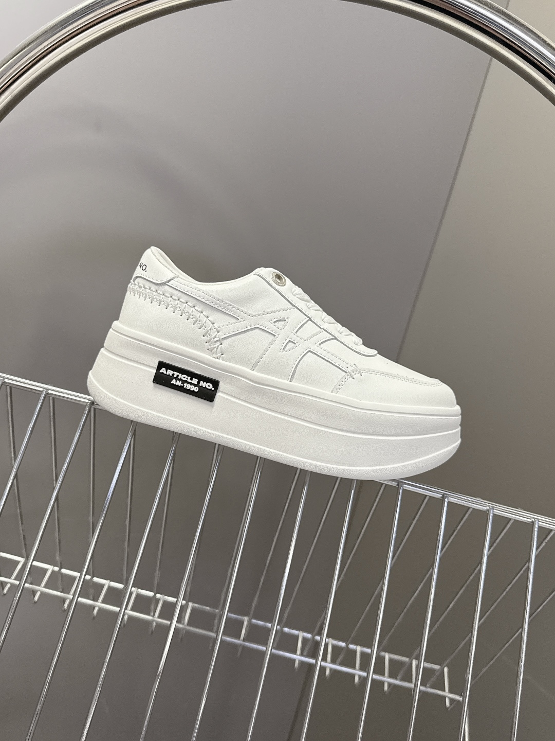 ARTICLE NO 小众品牌春夏最新款厚底 小白鞋 休闲鞋 超多明星网红种草 超级百搭款 搭配拖地裤 