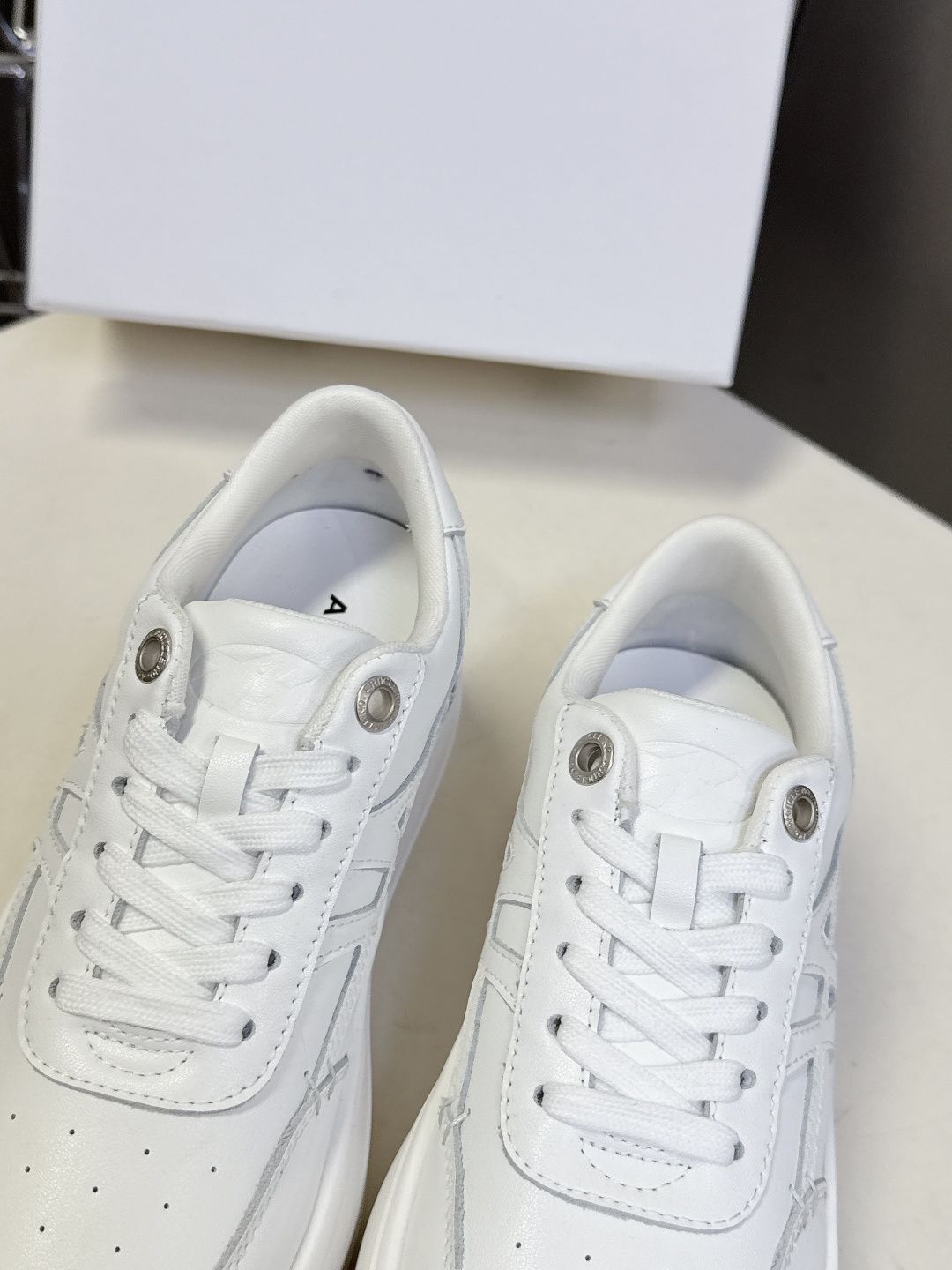 ARTICLE NO 小众品牌春夏最新款厚底 小白鞋 休闲鞋 超多明星网红种草 超级百搭款 搭配拖地裤 