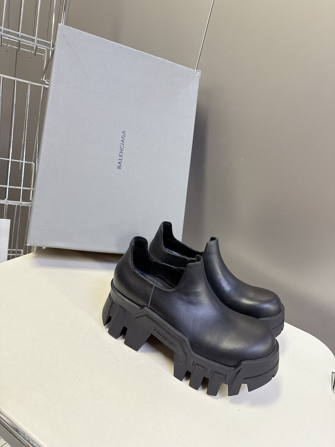 BALENCIAGA 巴黎世家Bulldozer Boots推土机系列超多明星网红种草 原版复刻版本 细