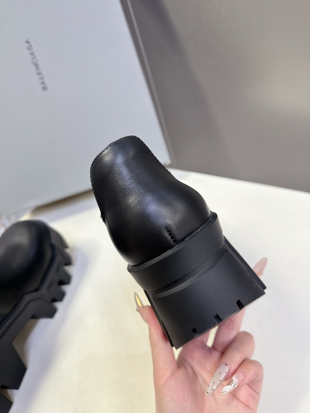 BALENCIAGA 巴黎世家Bulldozer Boots推土机系列超多明星网红种草 原版复刻版本 细