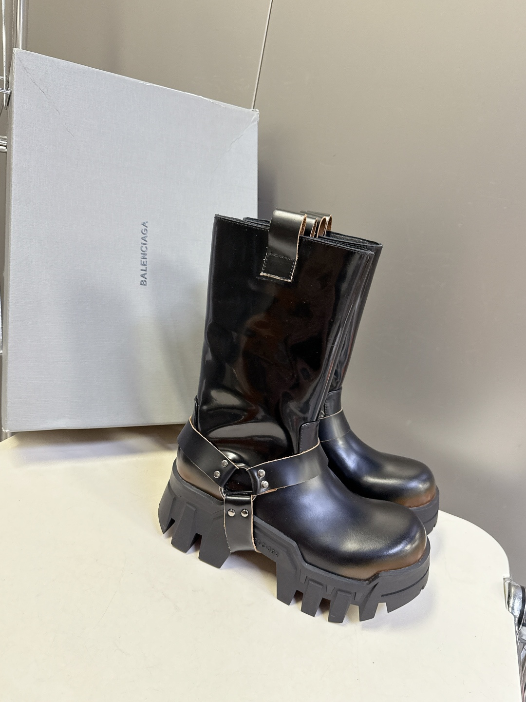 BALENCIAGA 巴黎世家Bulldozer Boots推土机系列 超多明星网红种草 原版复刻版本 细节图肉眼可见 