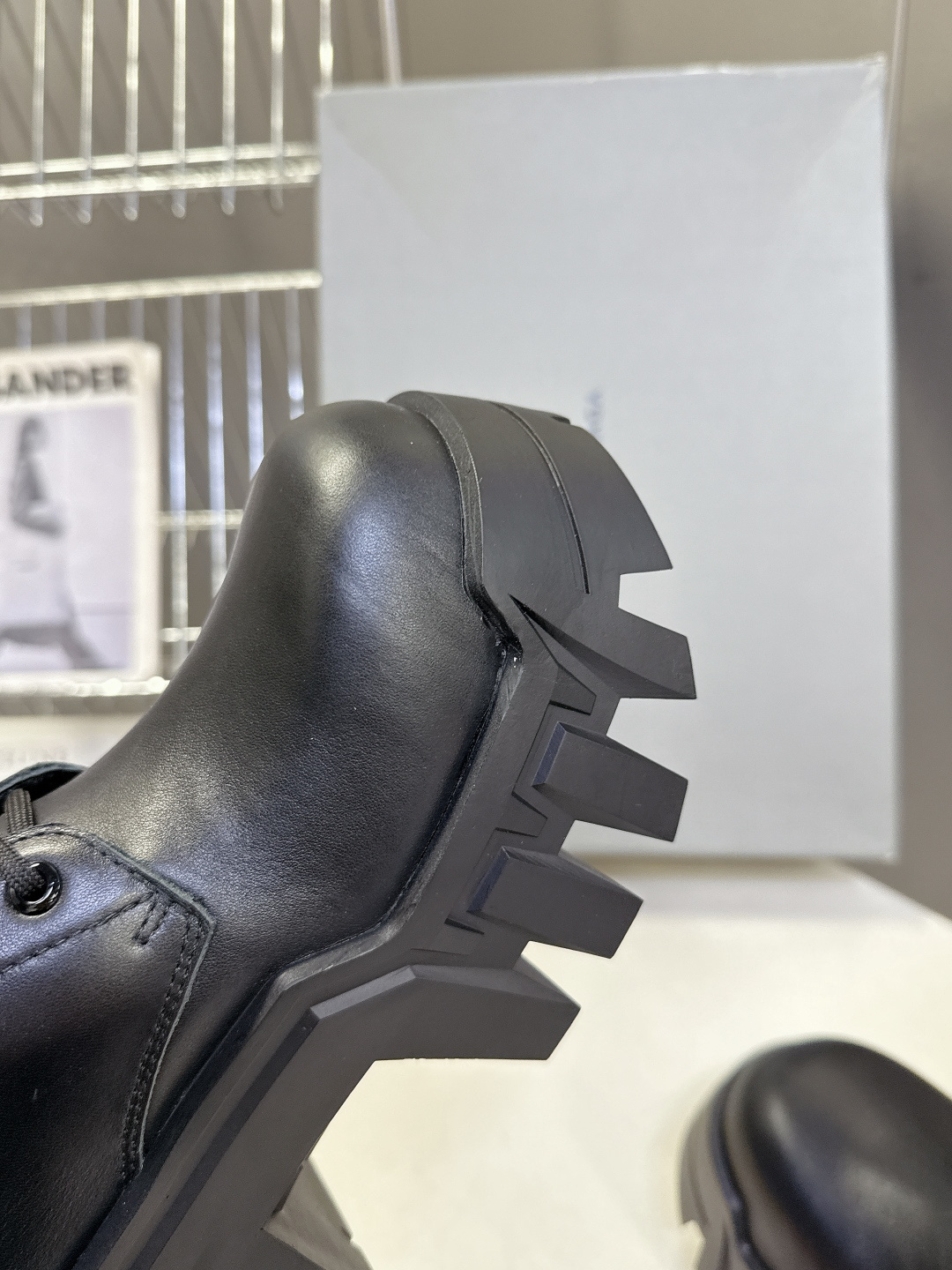 BALENCIAGA 巴黎世家Bulldozer Boots推土机系列 超多明星网红种草 原版复刻版本 细节图肉眼可见 