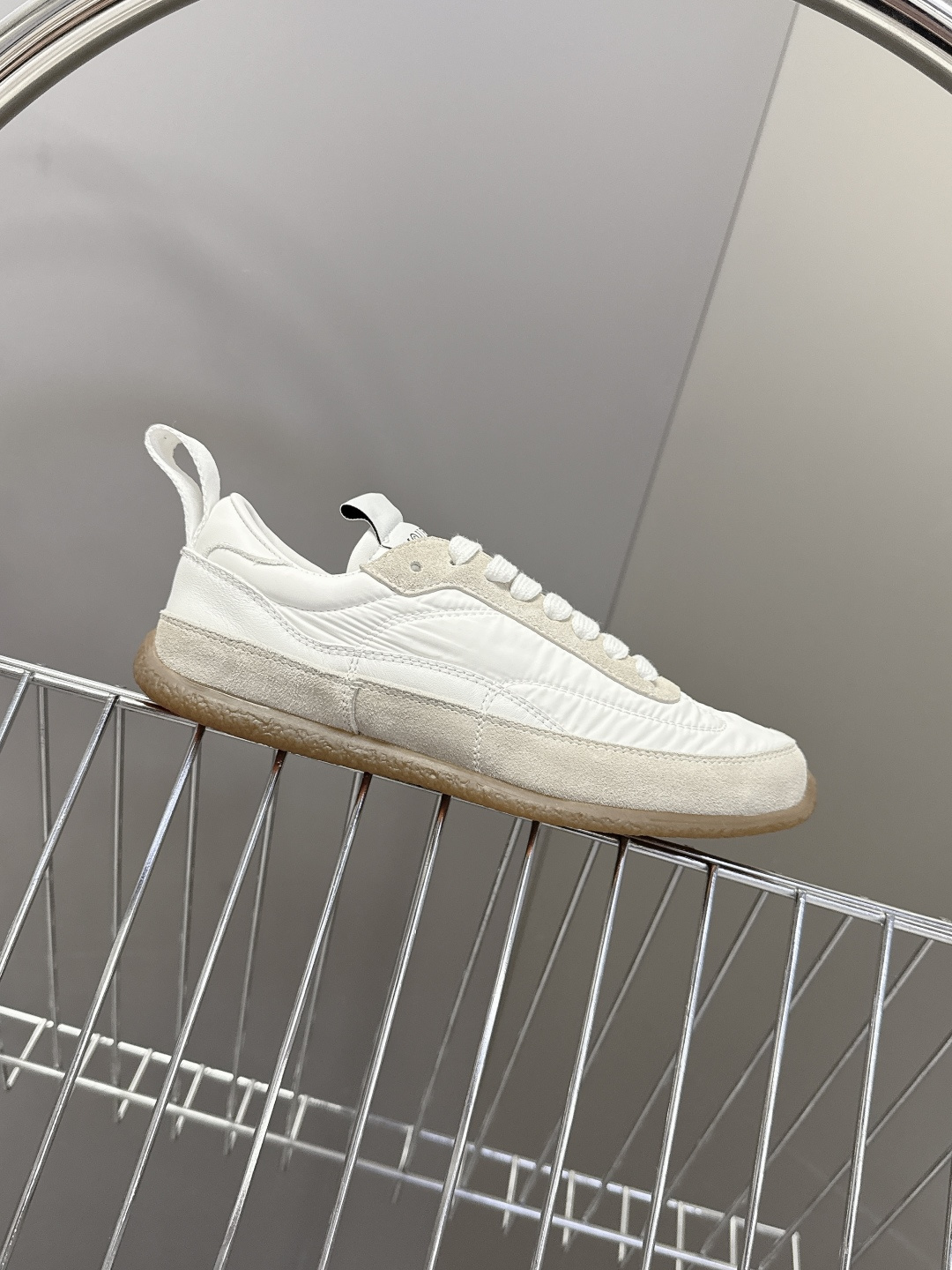 男装➕10 McQueen麦昆春夏最新情侣款 德训鞋 休闲鞋当下最火爆的一款的德训鞋 灵感来自经典复古学