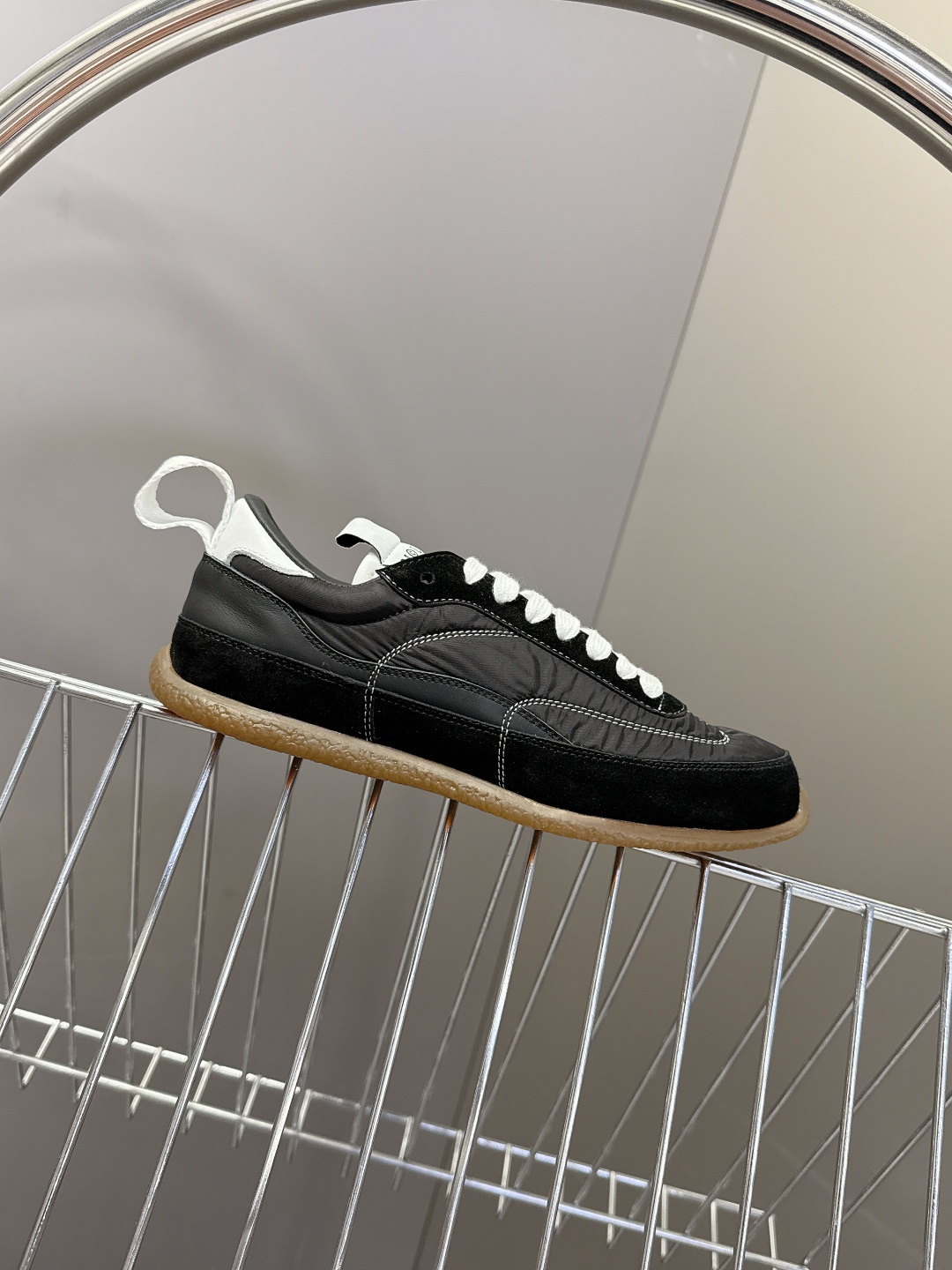 男装➕10 McQueen麦昆春夏最新情侣款 德训鞋 休闲鞋当下最火爆的一款的德训鞋 灵感来自经典复古学